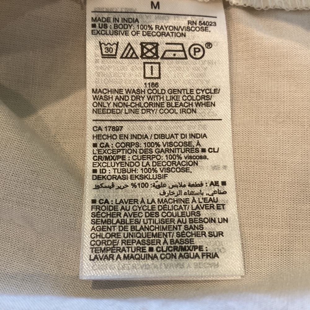 Old navy top NWT - Picture 6 of 7